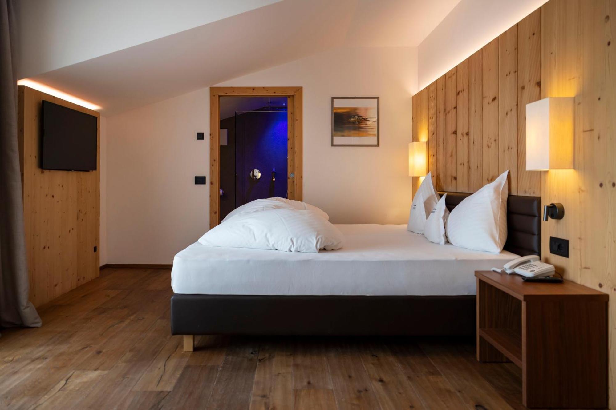 Artnatur Dolomites Hotel & Spa Siusi Habitación foto