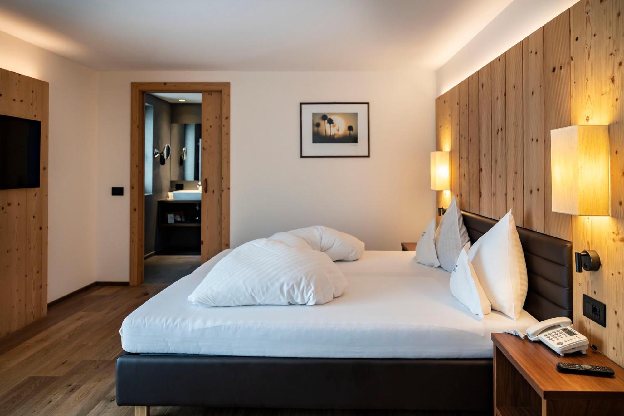 Artnatur Dolomites Hotel & Spa Siusi Habitación foto
